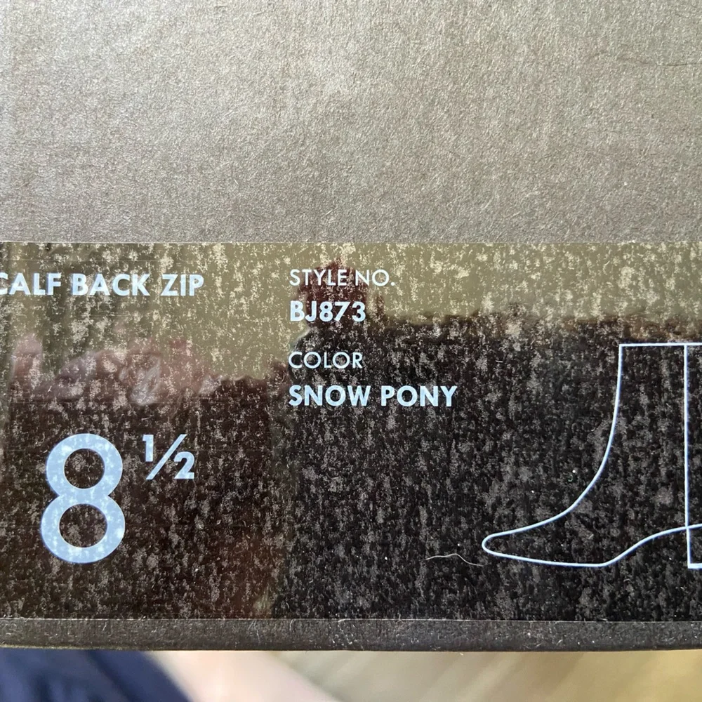 NIB J. Crew Roxie Back Zip Ankle Boot in Snow Pony, BJ873, Size 8.5 - Picture 9 of 10